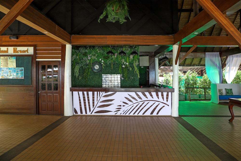 Coral Island Resort 푸껫 외부 사진