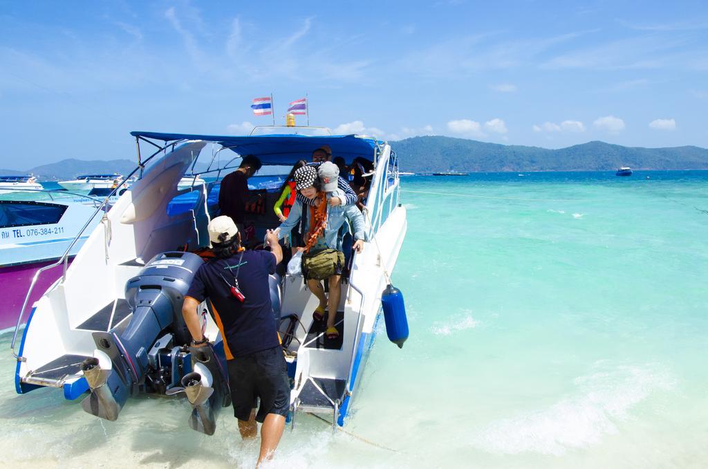 Coral Island Resort 푸껫 외부 사진